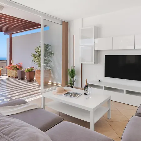 Дом отдыха Obsidian Bentayga Адехе