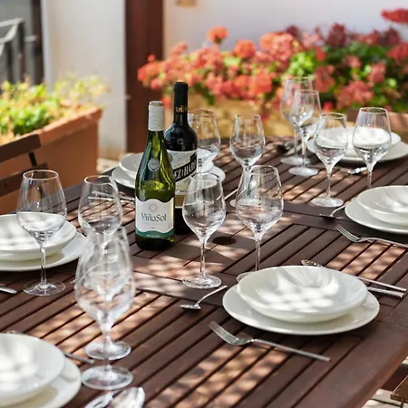 Obsidian Bentayga Адехе